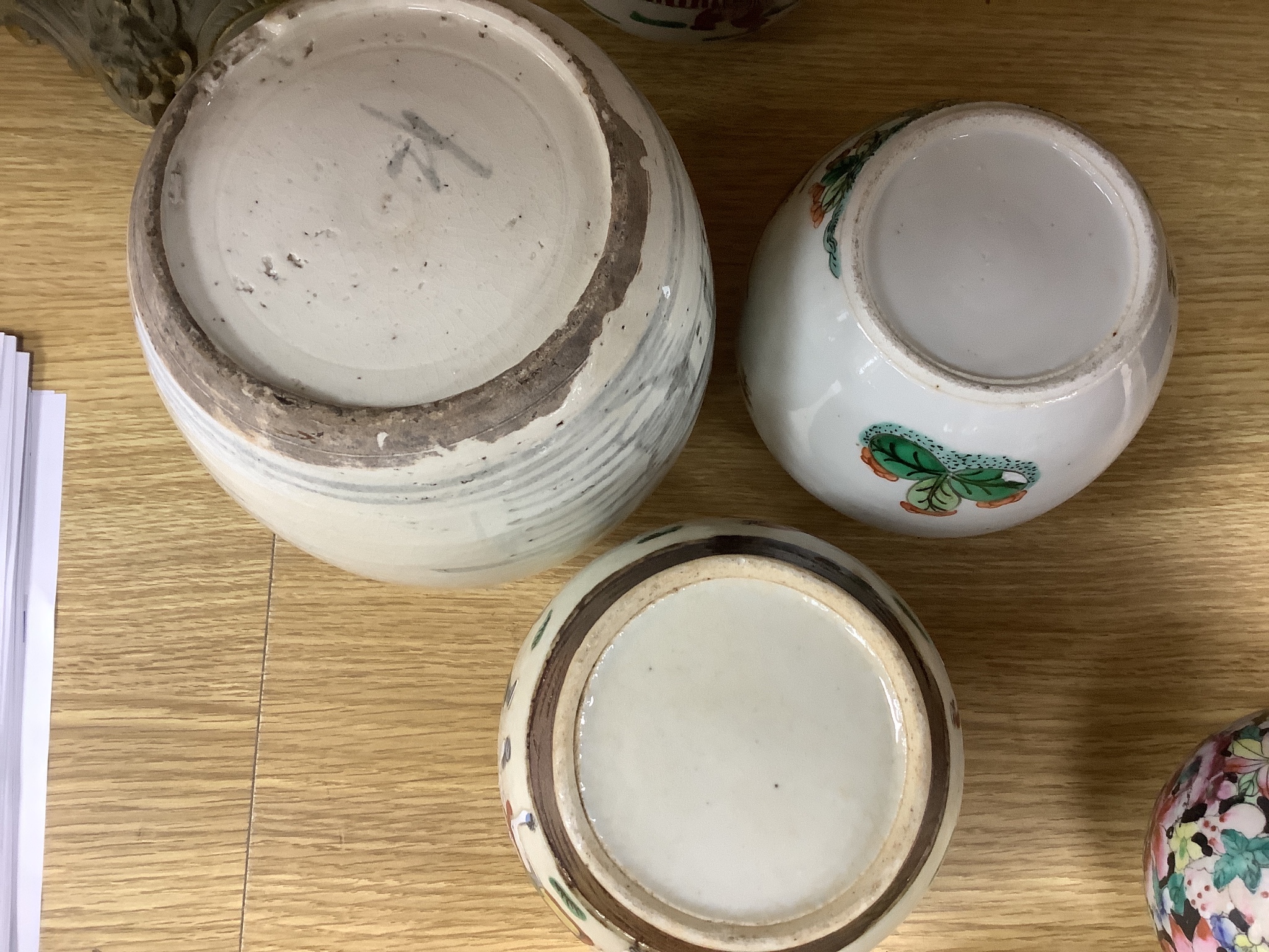 Seven Chinese porcelain or stoneware jars, 19th/20th century
